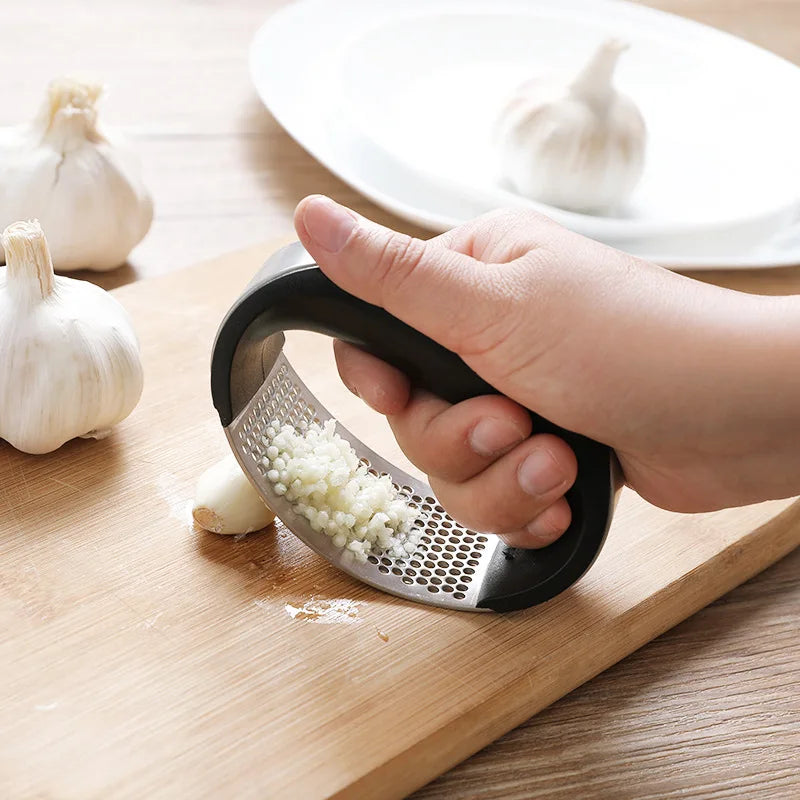 Stainless Steel Garlic Mincer for Kitchen